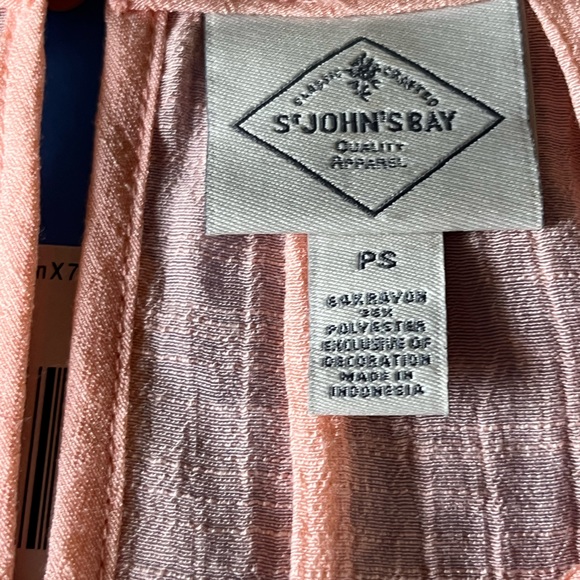SELLING ST JOHN’S BAY WOMEN BLOUSE SIZE PS SHORT SLEEVE CONDITION PRE-OWNED - Picture 9 of 9